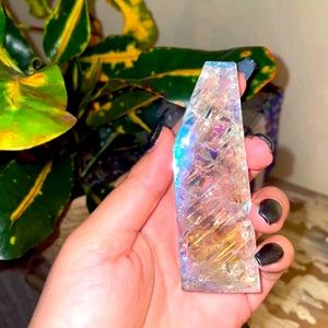 **SOLD Crackled quartz angel aura crystal rainbows free form